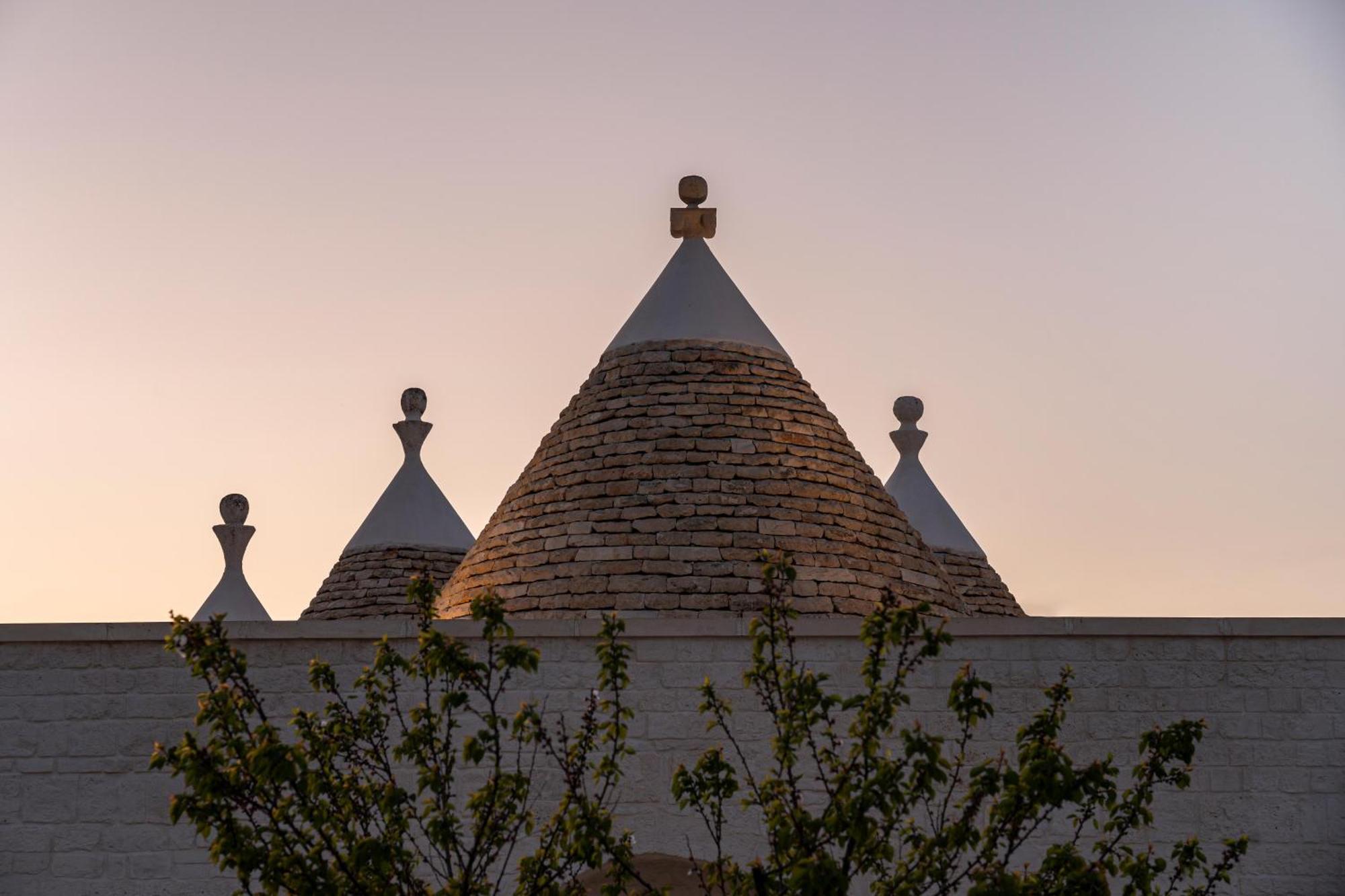 Trullo Jale - Boutique Apartments Ostuni Dış mekan fotoğraf