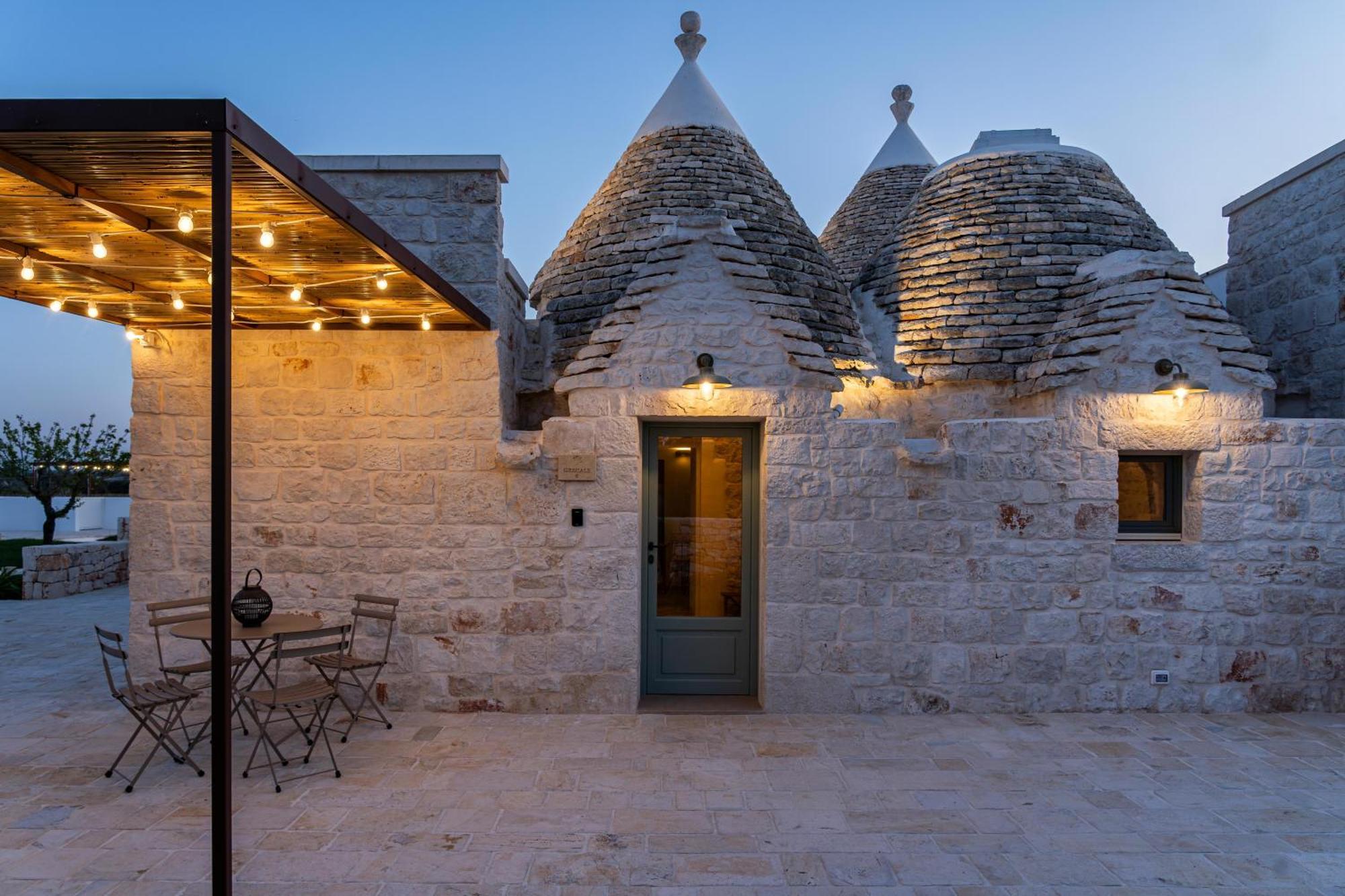 Trullo Jale - Boutique Apartments Ostuni Dış mekan fotoğraf