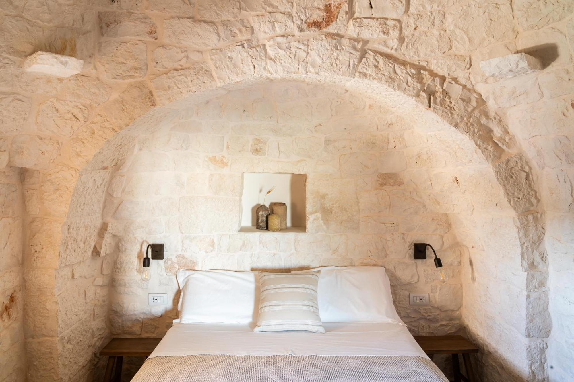Trullo Jale - Boutique Apartments Ostuni Dış mekan fotoğraf