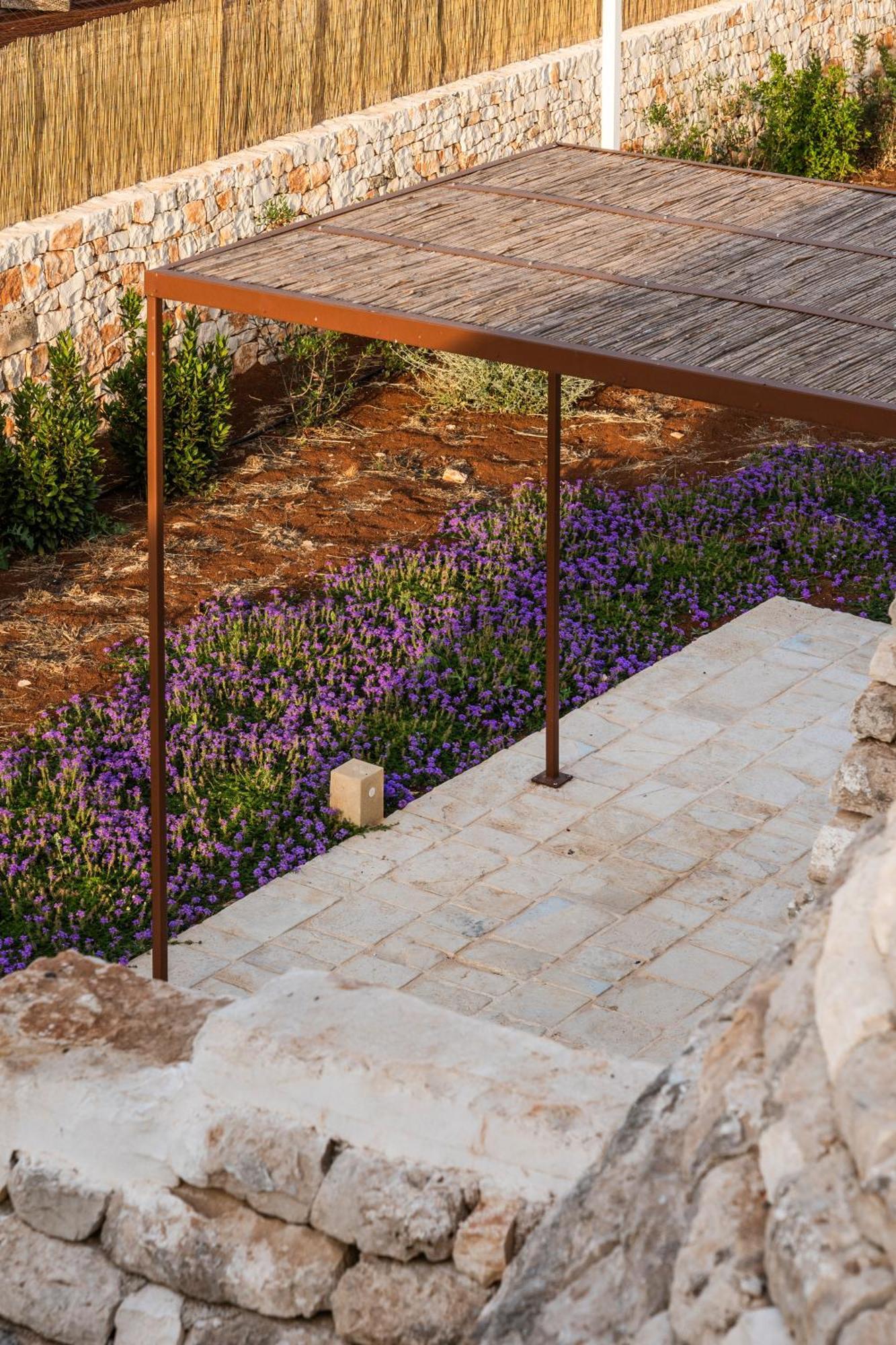 Trullo Jale - Boutique Apartments Ostuni Dış mekan fotoğraf