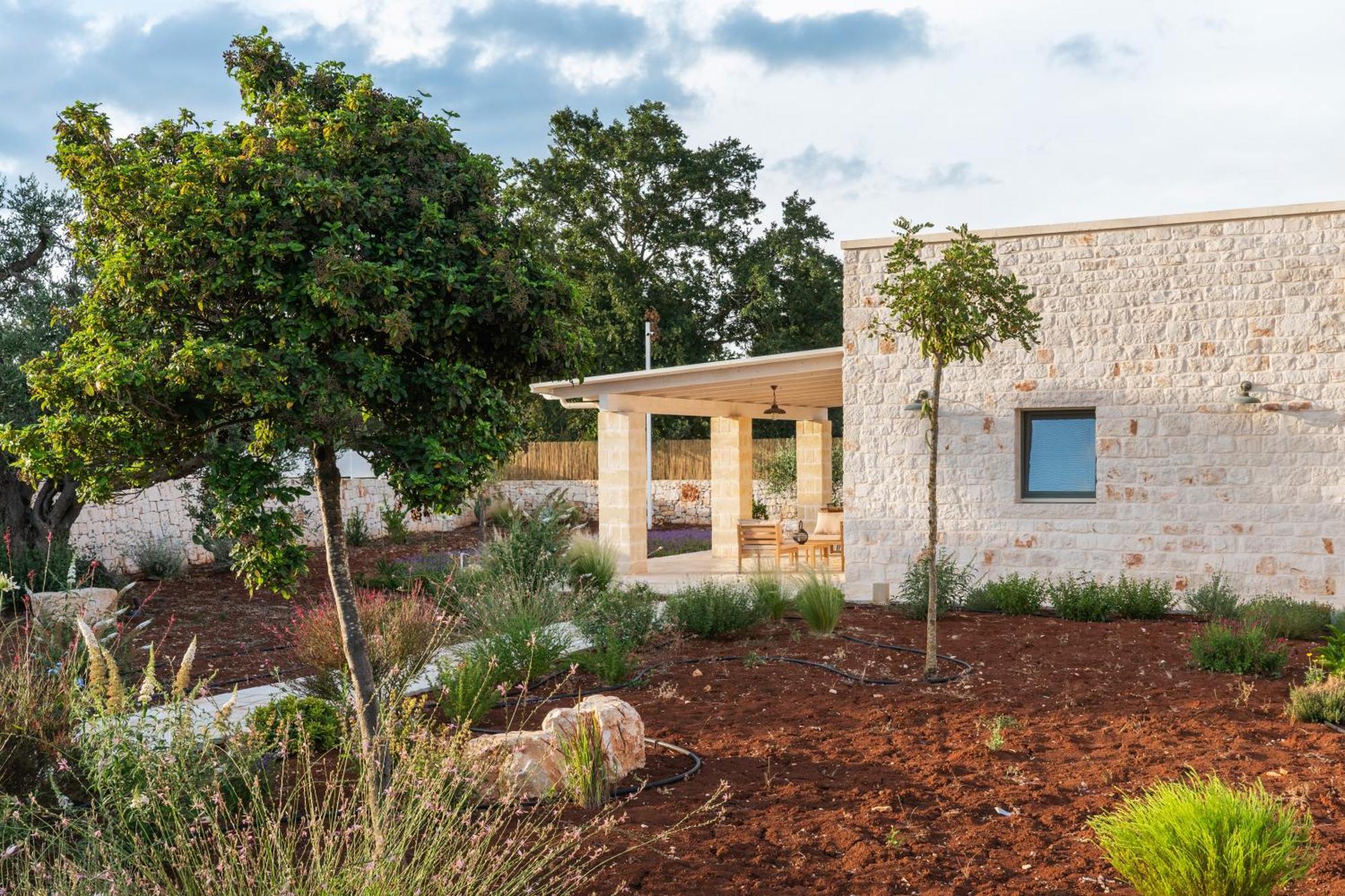 Trullo Jale - Boutique Apartments Ostuni Dış mekan fotoğraf